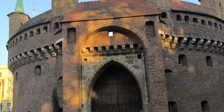 Ταξίδι Ελλάδα-Πολωνία με VOGE