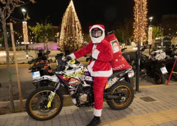 VOGE SANTA CLAUS ON DSX 800 RALLY