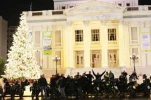 VOGE New Year Ride Out 2026 - Δημοτικό θέατρο Πειραιά 