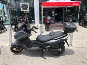 Voge test ride at Moto Trend